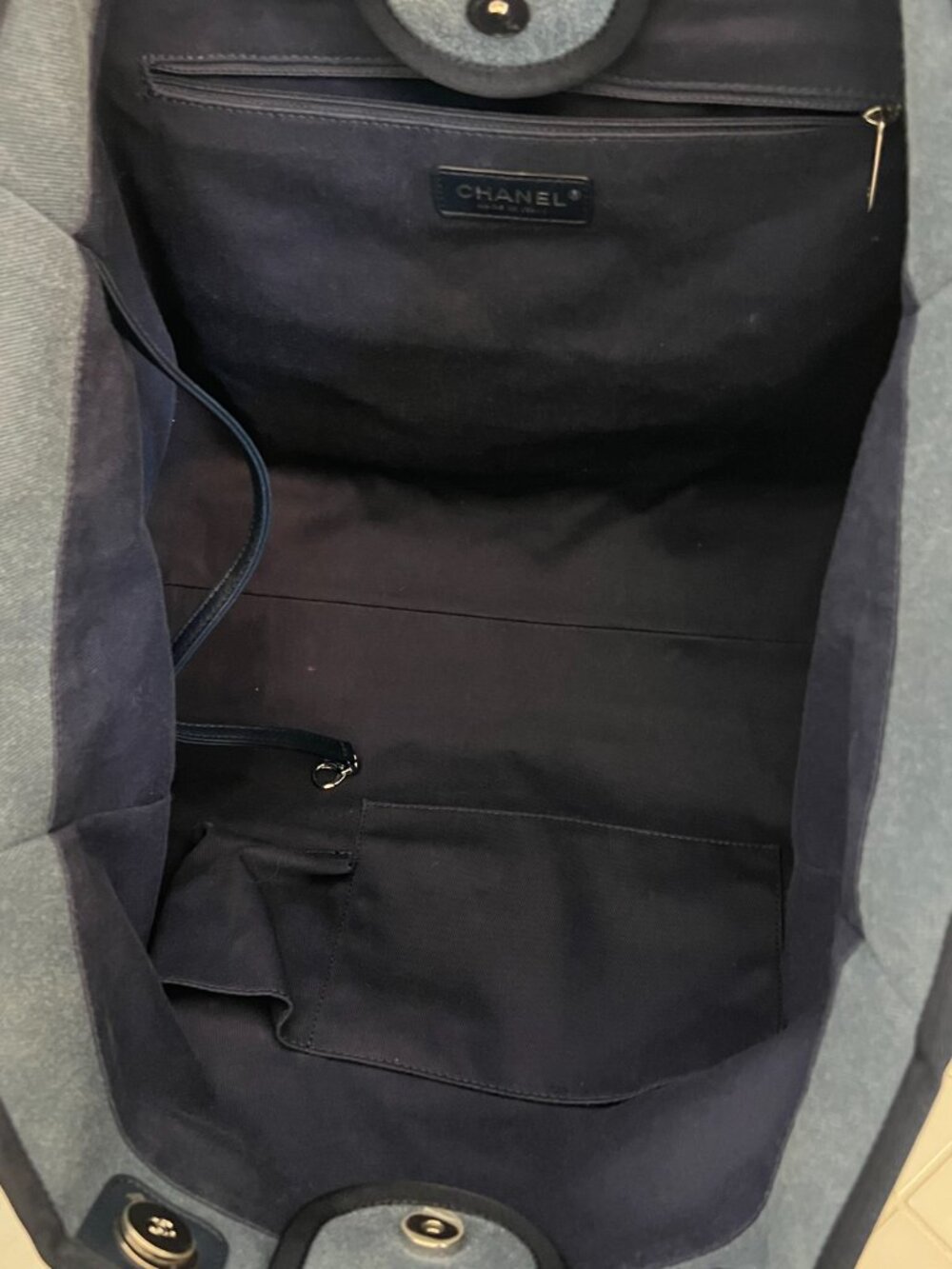 Chanel Blue Sequins canvas tote  Deauville large size - Picture 15 of 17